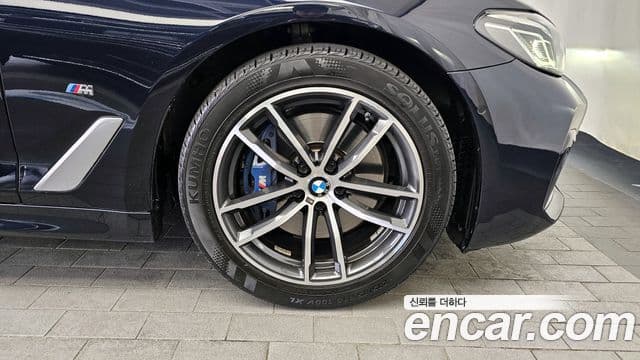BMW 5 Series 2021 — фото 5 из 20