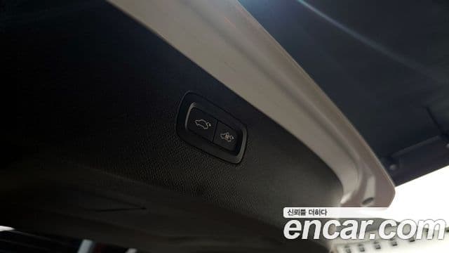 Volvo XC90 2019 — Şəkil 16/20