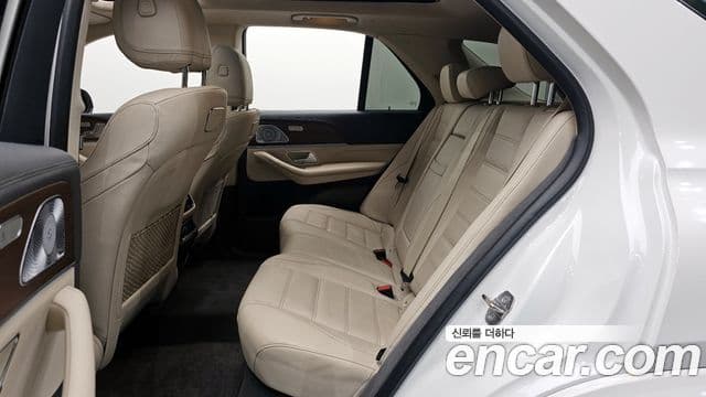 Mercedes-Benz GLE-Class 2020 — фото 11 из 20