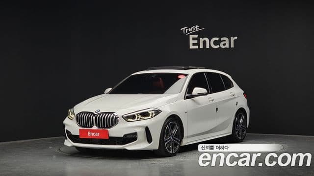 BMW 1 Series 2022 — Фото 1/20