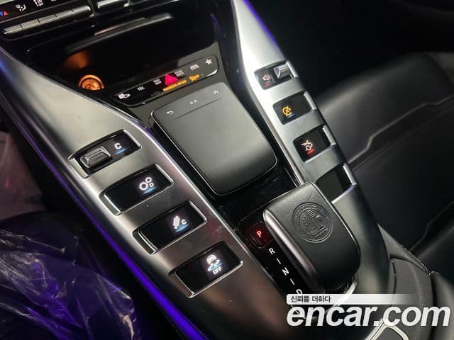Mercedes-Benz AMG GT 2021 — ფოტო 13/20