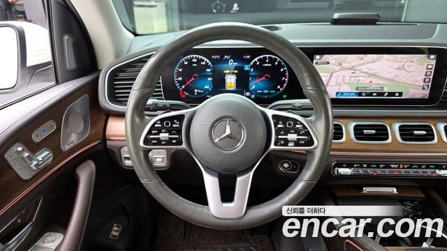 Mercedes-Benz GLE-Class 2020 — Фото 13/20