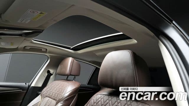 BMW 5 Series 2020 — фото 18 из 20