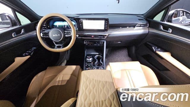 Kia K5 2022 — ფოტო 7/20