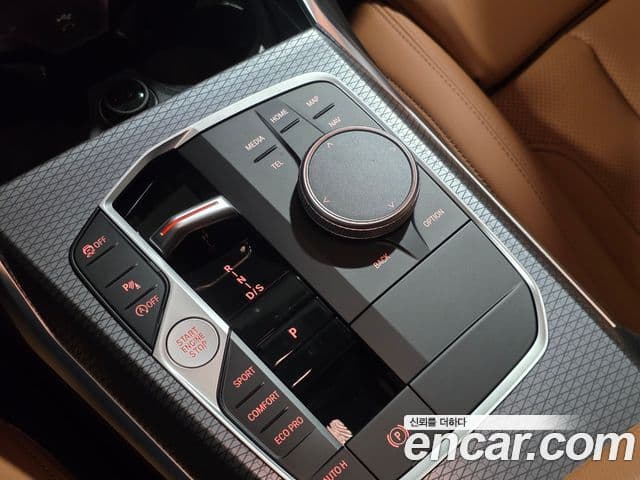 BMW 3 Series 2025 — фото 7 из 20