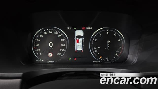 Volvo V90 Cross Country 2019 — фото 8 из 20