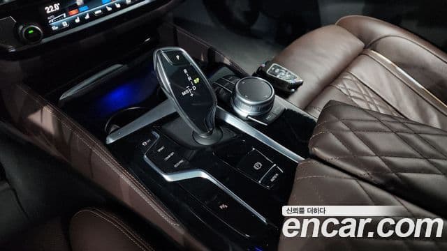 BMW 5 Series 2022 — фото 9 из 20
