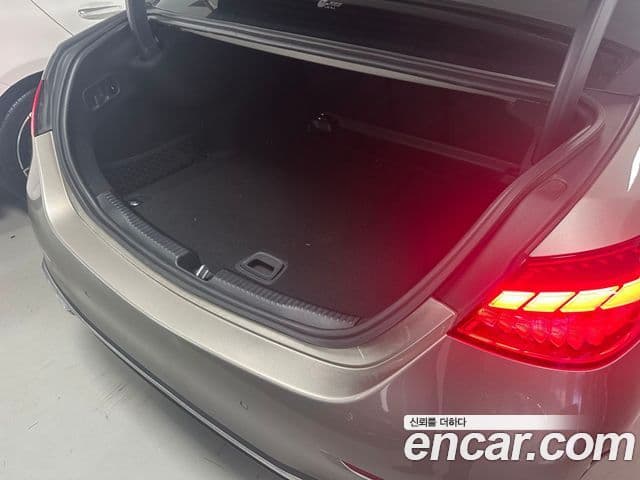 Mercedes-Benz C-Class 2022 — Şəkil 11/20