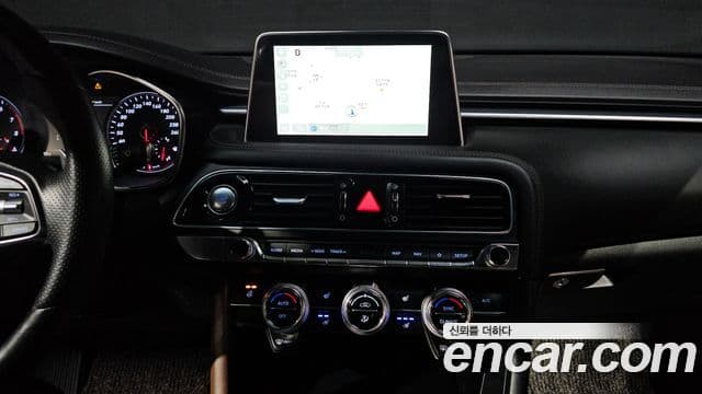Genesis G70 2018 — ფოტო 12/20