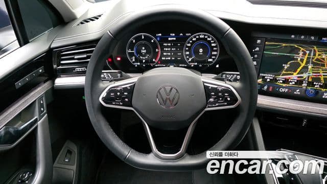 Volkswagen Touareg 2023 — Şəkil 13/20