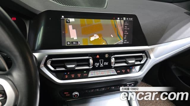 BMW 4 Series 2022 — ფოტო 14/20
