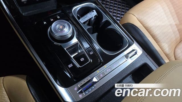 Kia Carnival 2022 — Şəkil 9/20