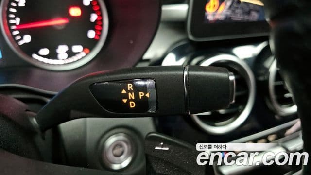 Mercedes-Benz C-Class 2020 — фото 9 из 20