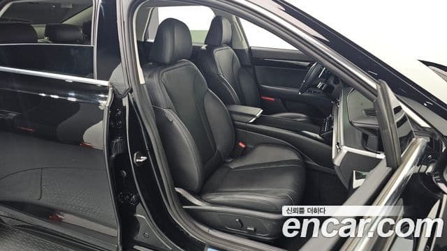 Hyundai Grandeur 2023 — фото 12 из 20