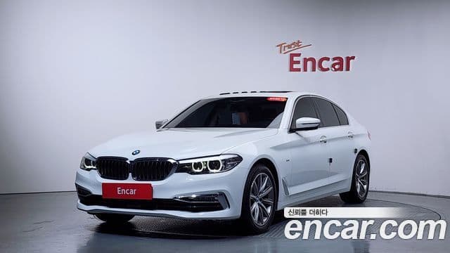 BMW 5 Series 2018 — ფოტო 10/20