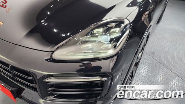 Porsche Cayenne 2020 — Photo 14/39