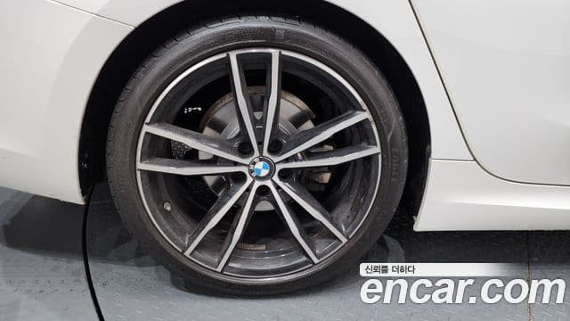 BMW 3 Series 2022 — фото 5 из 20