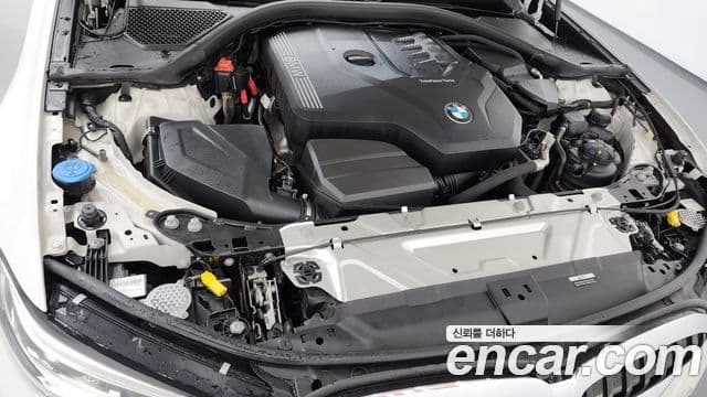BMW 3 Series 2022 — фото 6 из 20