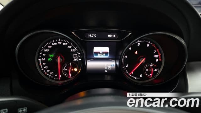 Mercedes-Benz GLA-Class 2018 — ფოტო 8/20
