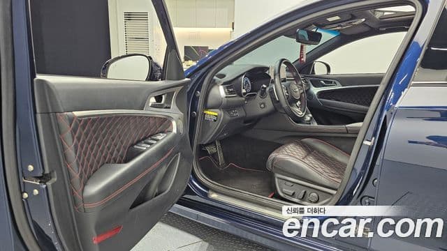 Genesis G70 2019 — ფოტო 10/20
