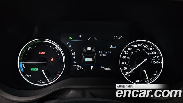 Toyota Sienna 2024 — фото 8 из 20