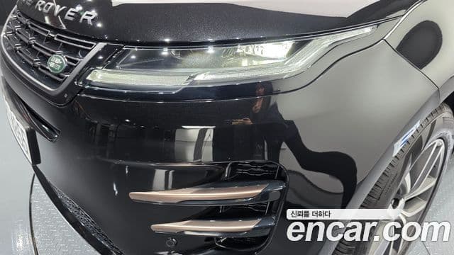 Land Rover Range Rover Evoque 2024 — Photo 11/36