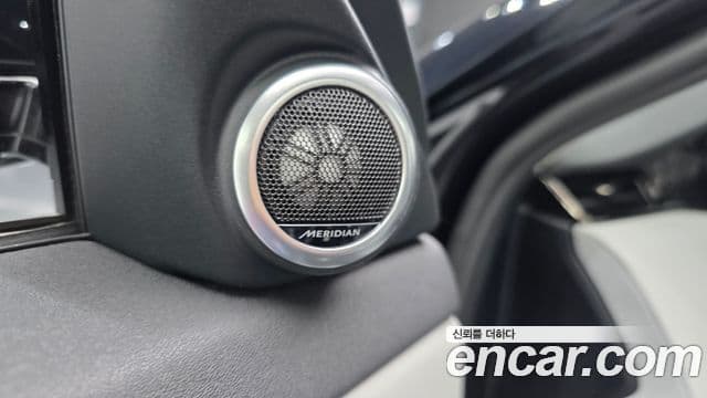 Land Rover Range Rover Evoque 2024 — Photo 13/36