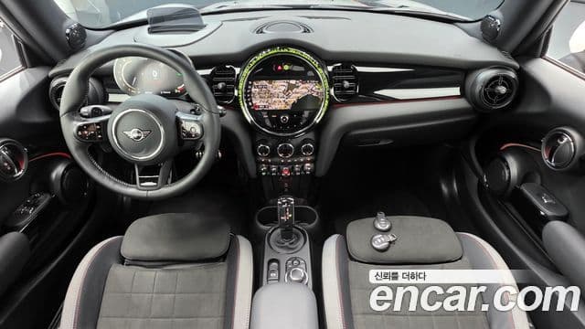 Mini Cooper S 2023 — ფოტო 7/20