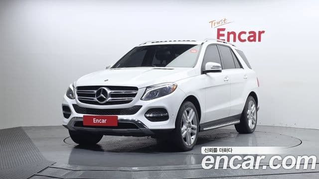 Mercedes-Benz GLE-Class 2018 — Şəkil 1/20