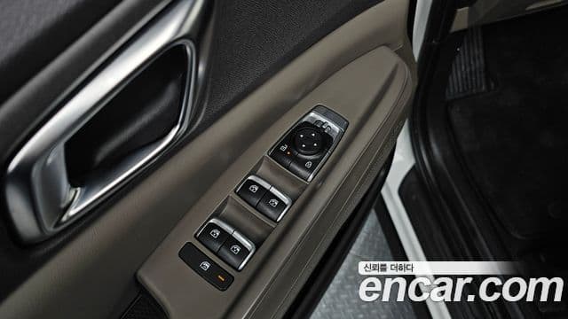 Kia Carnival 2024 — фото 18 из 20