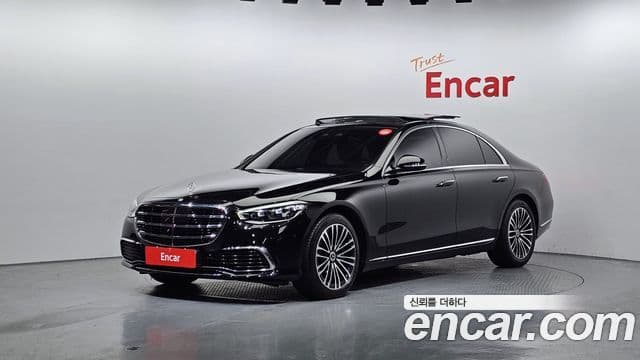 Mercedes-Benz S-Class 2022 — Photo 11/20