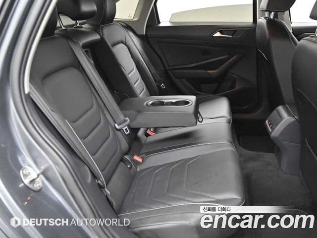 Volkswagen Jetta 2022 — ფოტო 12/20