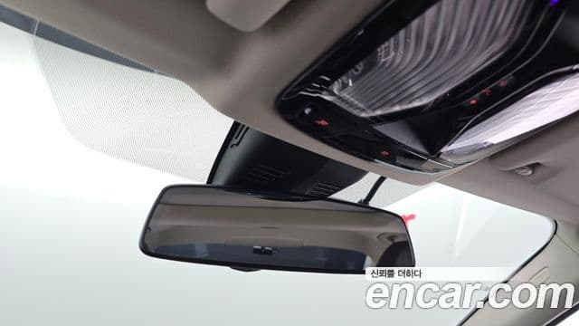 BMW 3 Series 2022 — Photo 21/31