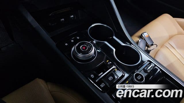 Kia K5 2021 — ფოტო 7/20