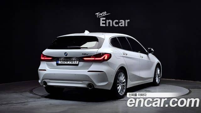 BMW 1 Series, 2021