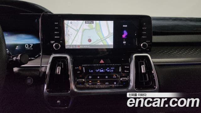 Kia Sorento 2023 — Фото 14/20