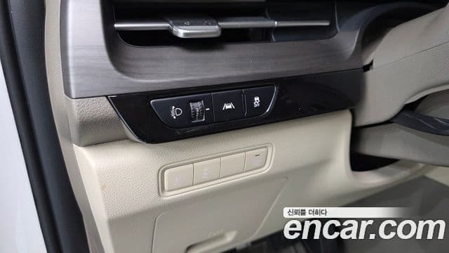 Kia Carnival 2022 — Şəkil 13/20