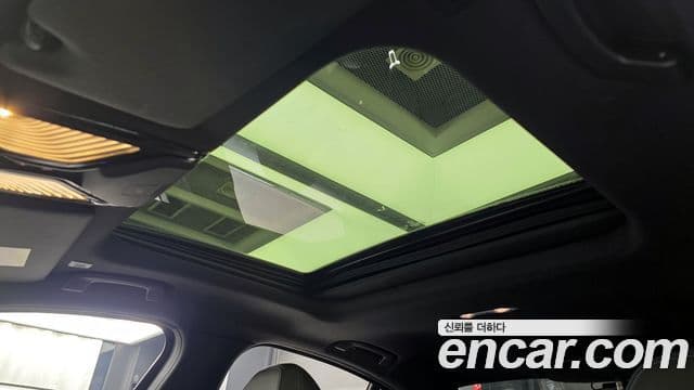 BMW 3 Series 2021 — ფოტო 18/20