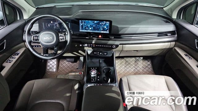 Kia Carnival 2024 — Photo 33/35