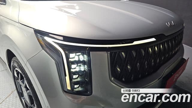 Kia Carnival 2024 — Photo 11/35