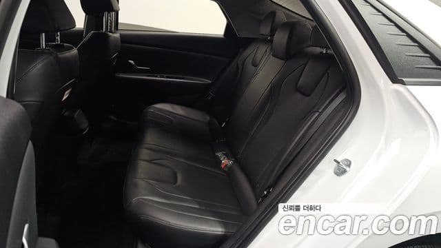 Hyundai Avante 2023 — фото 10 из 20