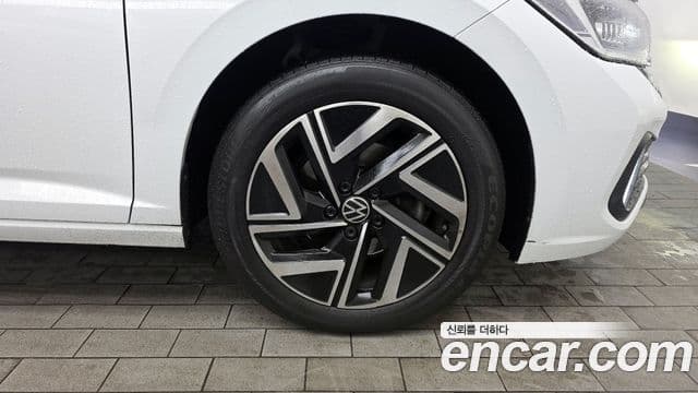 Volkswagen Jetta 2023 — Şəkil 29/32