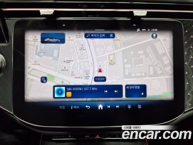 Mercedes-Benz E-Class 2025 — фото 14 из 20
