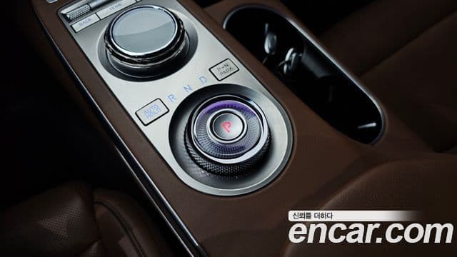 Genesis GV70 2022 — ფოტო 9/20