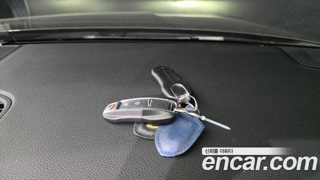 Porsche Cayenne 2021 — Şəkil 18/20