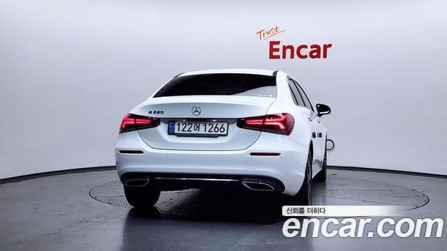 Mercedes-Benz A-Class 2022 — фото 4 из 20