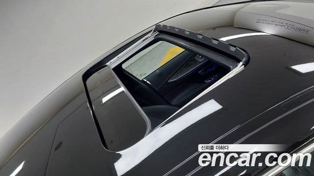 Mercedes-Benz AMG GT 2026 — Photo 8/17