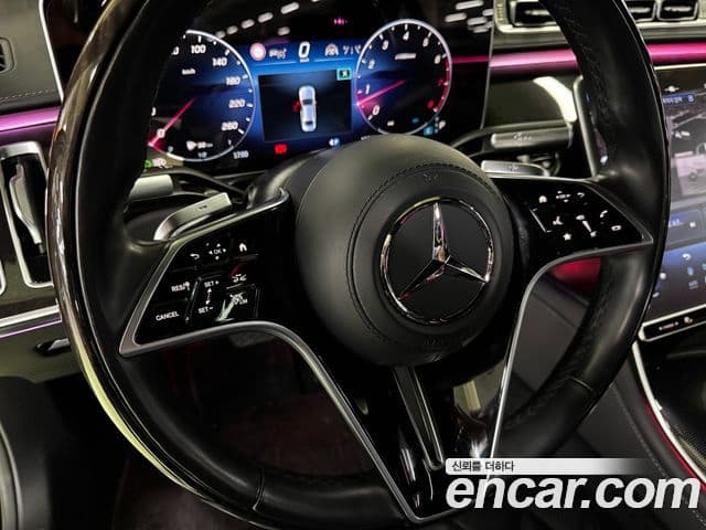 Mercedes-Benz S-Class 2022 — Photo 2/20