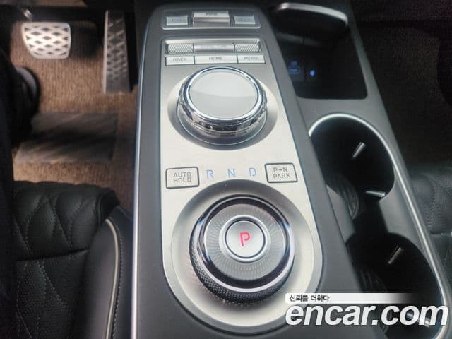 Genesis GV70 2024 — фото 12 из 20