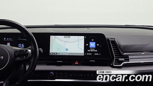 Kia Sportage 2021 — ფოტო 17/20